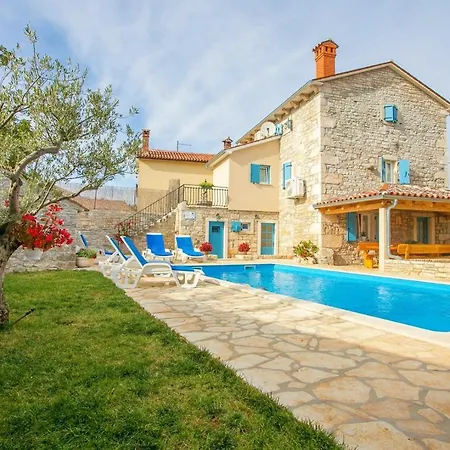 Pets Friendly, Fully Fenced Angela With Pool *